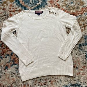 Vineyard vines white sweater size M